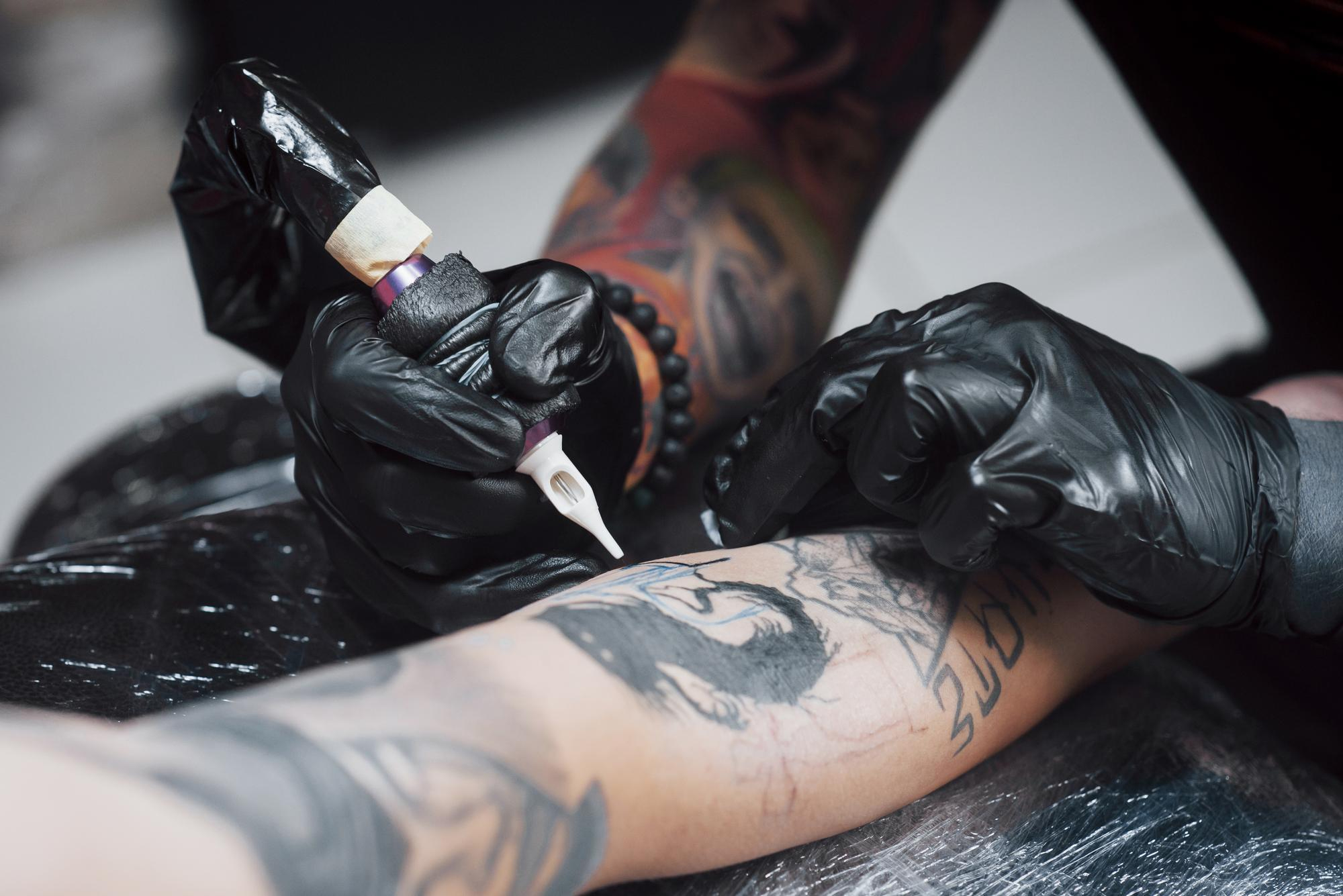 Além de indenizar por plágio, o tatuador condenado terá que publicar uma retratação em seu perfil no Instagram