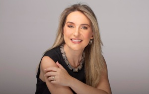 Izabela Rücker Curi