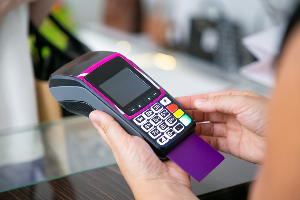 Julgadores entenderam que mesmo que a consumidora tenha sido descuidada, o banco falhou em proteger seus dados pessoais