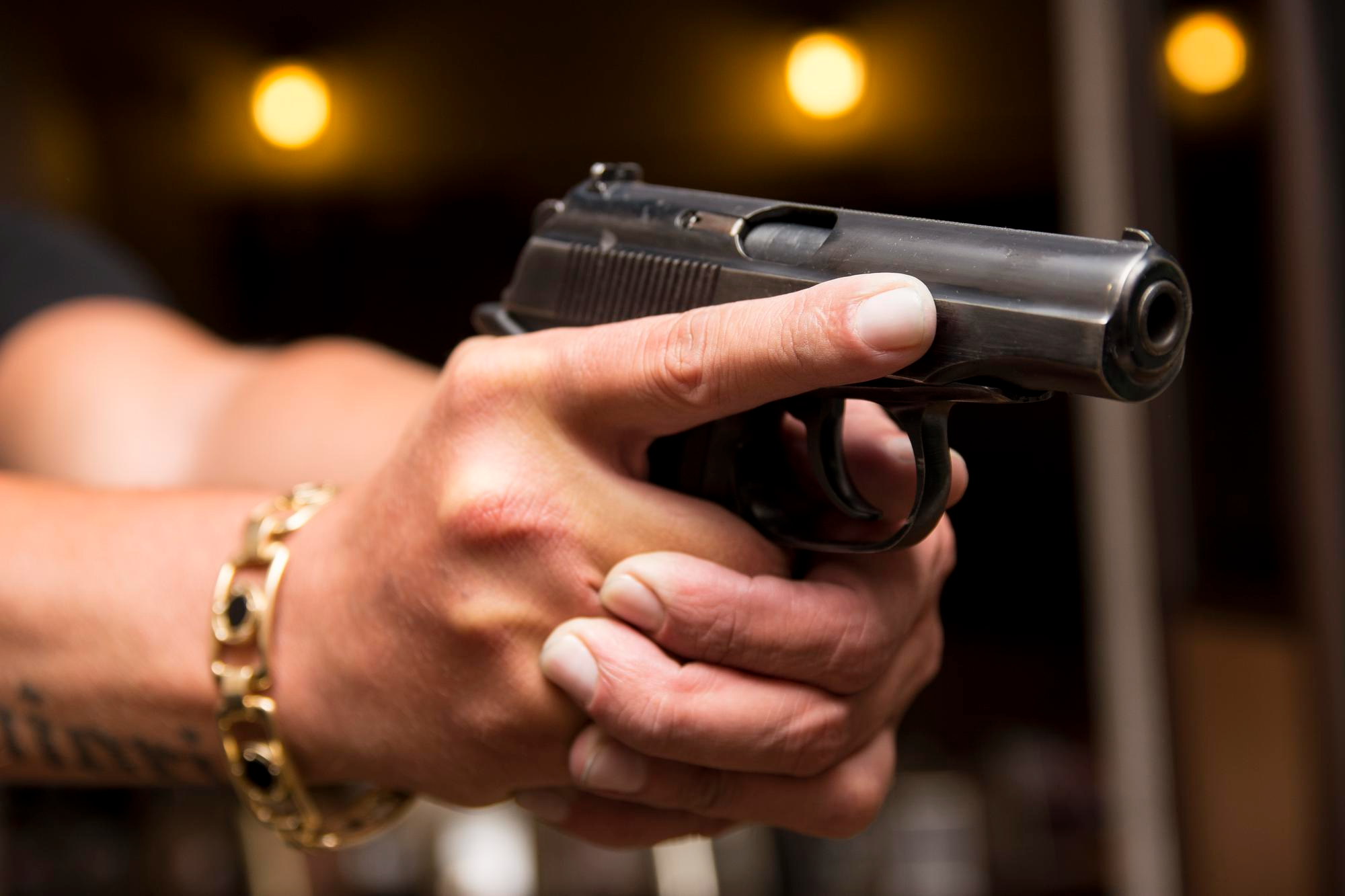 arma pistola revólver