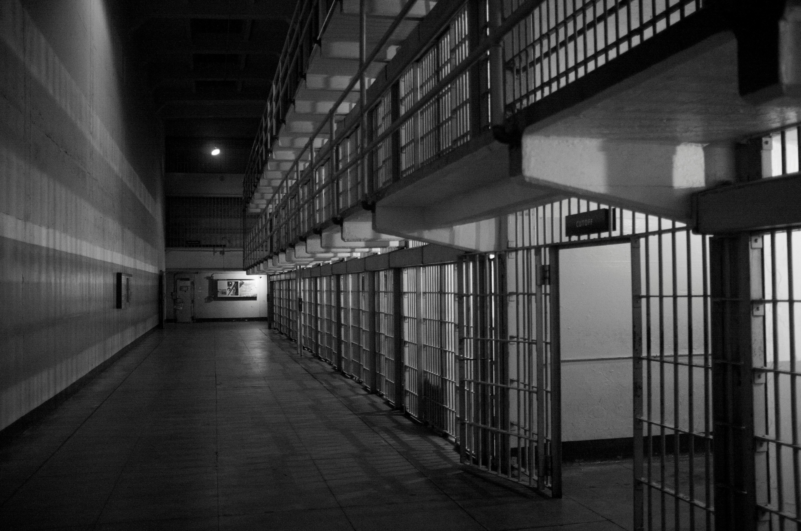 TJ-RS entendeu que prerrogativa que garante a advogado sala de estado maior antes de trânsito em julgado vale para execução provisória
