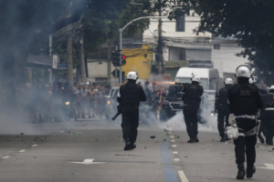 Tiro cegou torcedor e indenização é solidária entre o Estado e o time