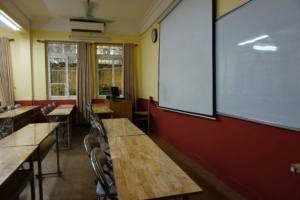 escola na pandemia, professor dando aula, EAD