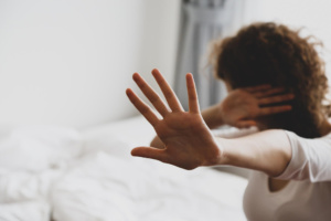 Juiz manda riscar petição com ofensa de gênero em pedido de medida protetiva