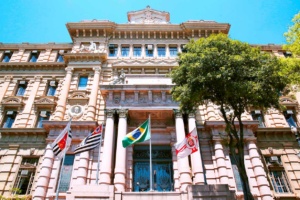 As últimas Varas das Garantias instaladas foram as da Capital e as Varas Regionais das Garantias de Guarulhos e de Osasco