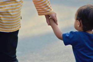 mãe e filha bebê
