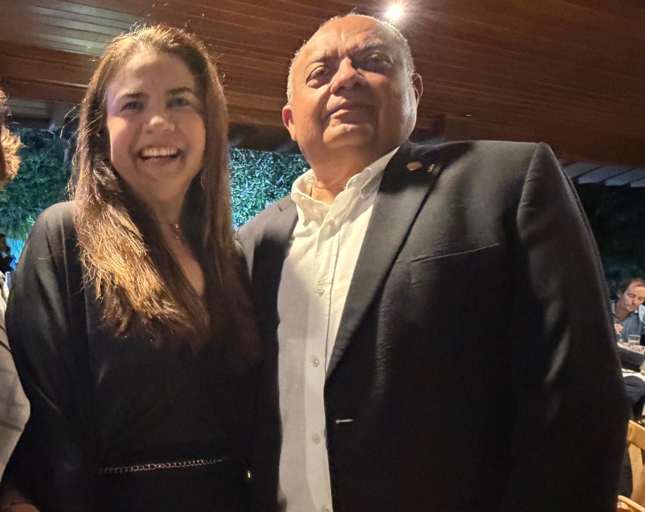 Ana Maissa e Teodoro Silva Santos