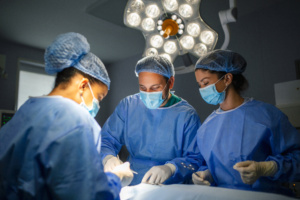 cirurgia paciente procedimento médico cirurgião