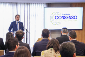 Pablo Meneses, vice-presidente da Rede D'Or, fala em evento do Instituto Consenso sobre impacto de decisões do STF na saúde privada