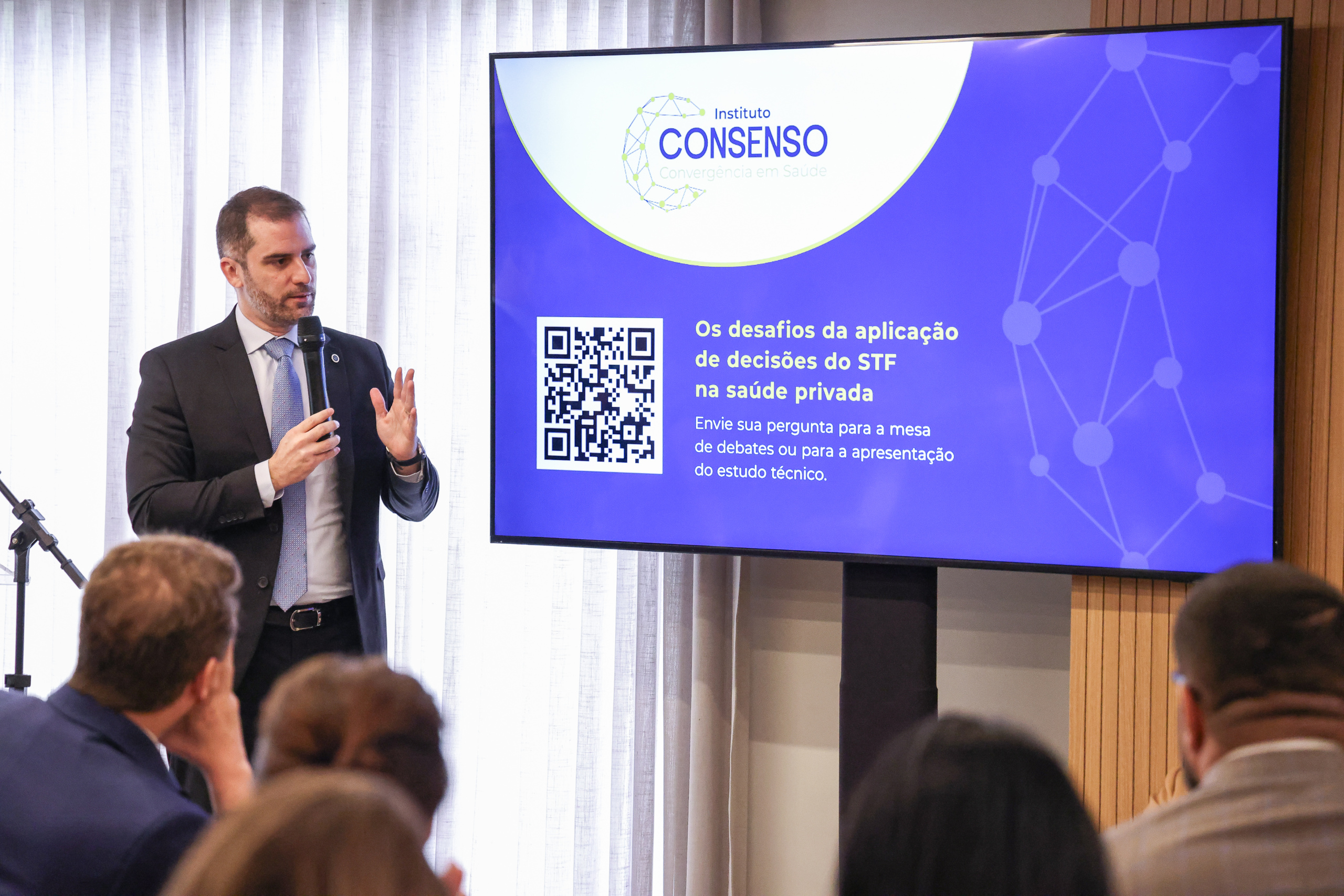 Daniel Pereira, diretor da Anvisa, em evento do Instituto Consenso sobre impacto de decisões do STF na saúde privada