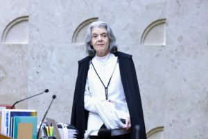 Cármen Lúcia marca eleição no TSE e antecipa ritos de sucessão