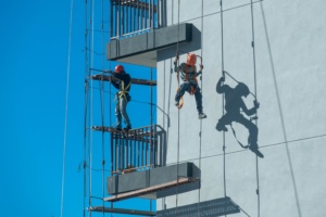 trabalhador trabalho alto altura risco andaime construção civil ferragem