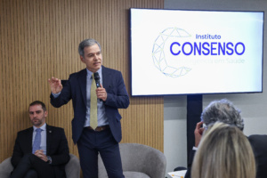 Denizar Vianna em evento do Instituto Consenso sobre impacto de decisões do STF na saúde privada