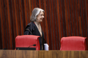 Cármen Lúcia TSE 2026