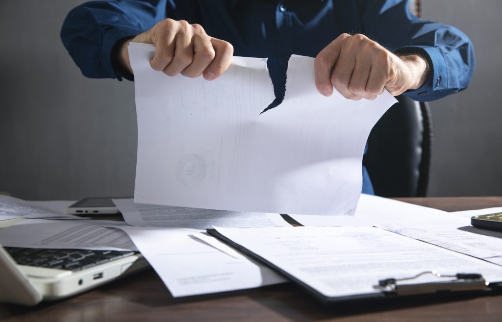 contrato consignado inválido empréstimo