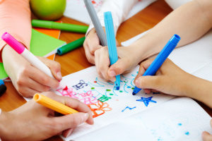 atividade escolar crianças desenhos
