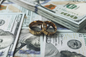 Casamento comunhão universal parcial de bens divisão regime divórcio cônjuges
