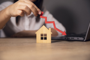 atraso na entrega de imóvel casa prédio edifício apartamento indenização