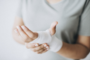 acidente de trabalho gesso médico medicina