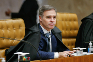 Processo que questiona auditabilidade da produção de estatísticas de órgãos como o IBGE foi distribuído para o ministro André Mendonça