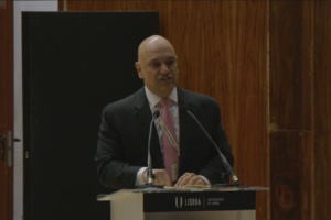 Alexandre de Moraes falando no XIV Fórum de Lisboa