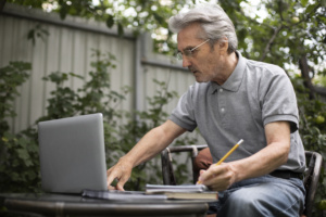 idosos trabalhadores etarismo